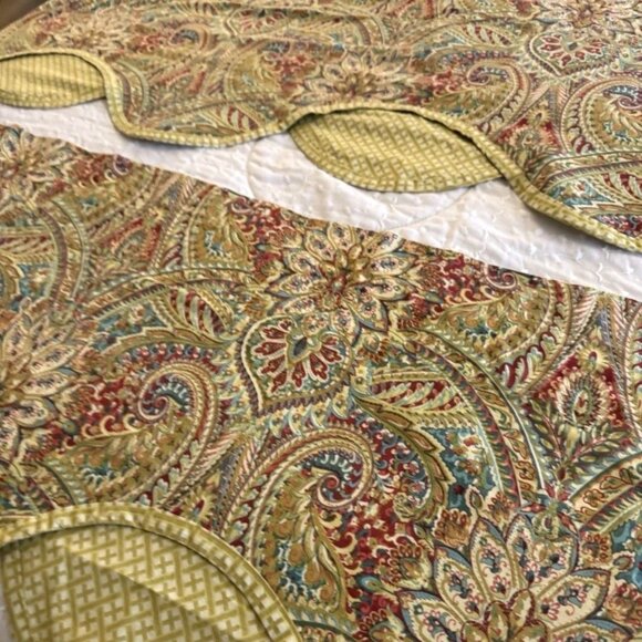 Waverly Swept Away Berry Double-Scalloped Valances Cotton Colorful Paisley  2-Pi - Picture 1 of 5